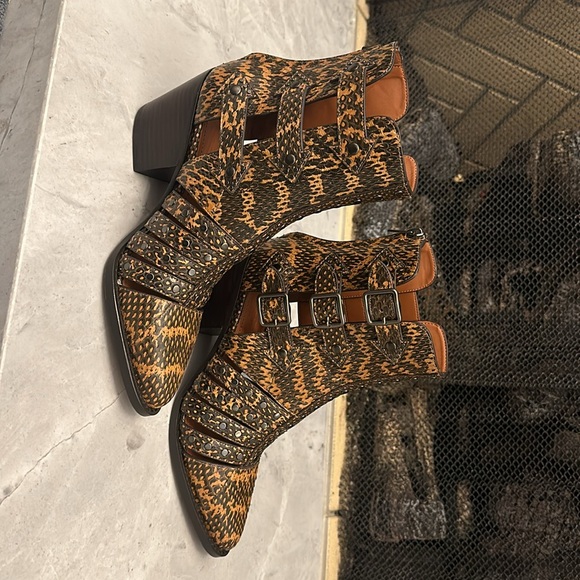 Coach leather leopard print boots - Picture 9 of 10